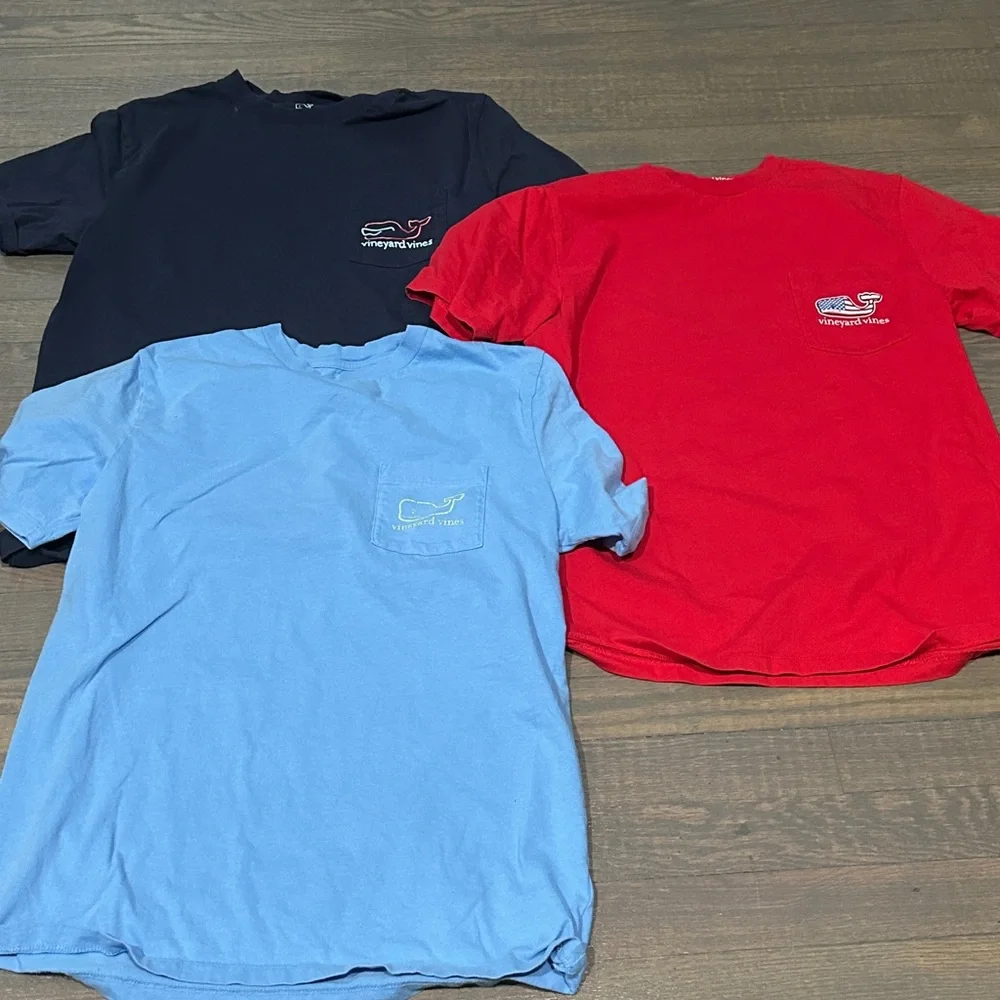 Bundle / Lot of 10 Men’s small shirts - billabong, Hurley, vans, vineyard vines! - Picture 5 of 9